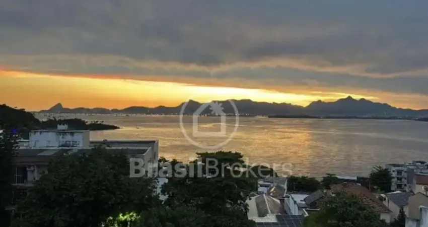 Casa com 4 quartos à venda na Rua Porto Seguro, Jardim Guanabara, Rio de Janeiro