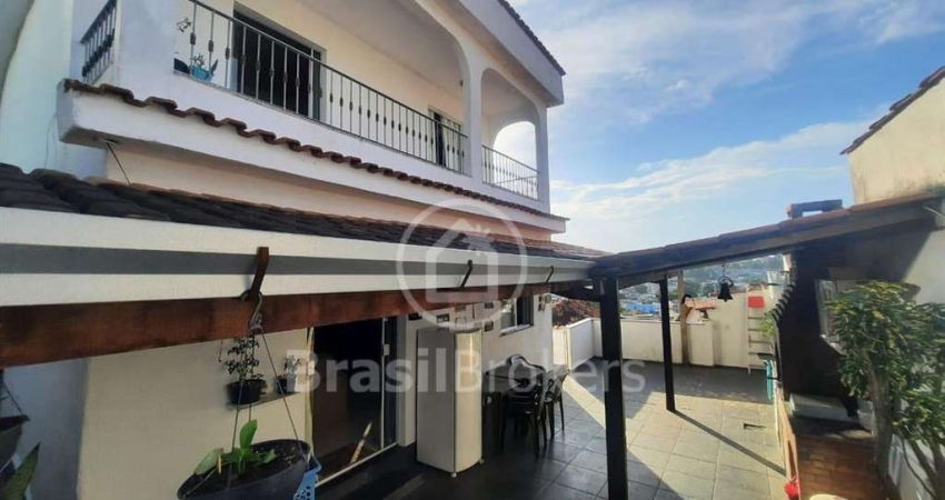 Casa à venda com 124,00m² e 3 quartos em Bancários, Rio de Janeiro - rj