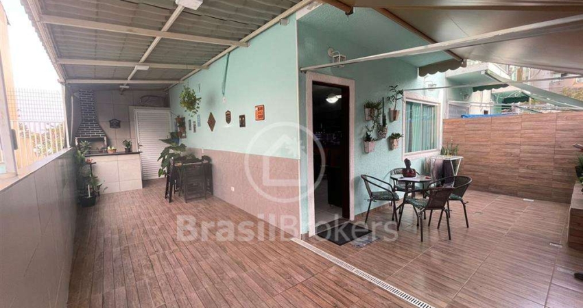 Casa à venda com 70,00m² e 2 quartos em Jardim Guanabara, Rio de Janeiro - RJ