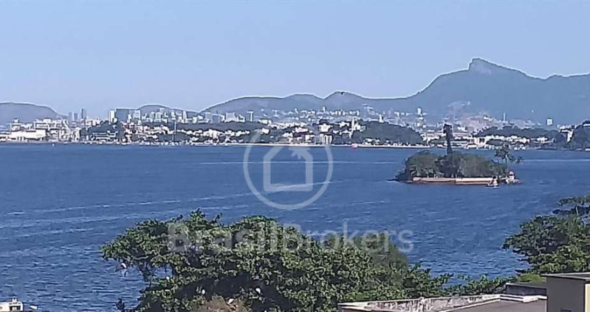 Casa à venda com 450,00m² e 4 quartos em Freguesia (Ilha do Governador), Rio de Janeiro - rj