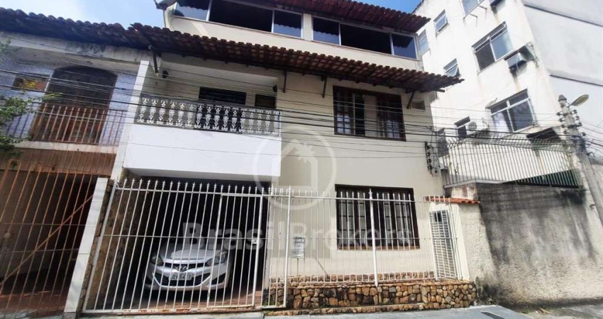 Casa à venda com 180,00m² e 3 quartos em Ribeira, Rio de Janeiro - rj