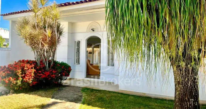 Desfrute dessa extraordinária casa próxima a deslumbrante praia de Piratininga!!