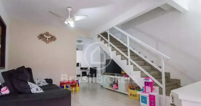 Casa 4 quartos, sendo 1 suíte