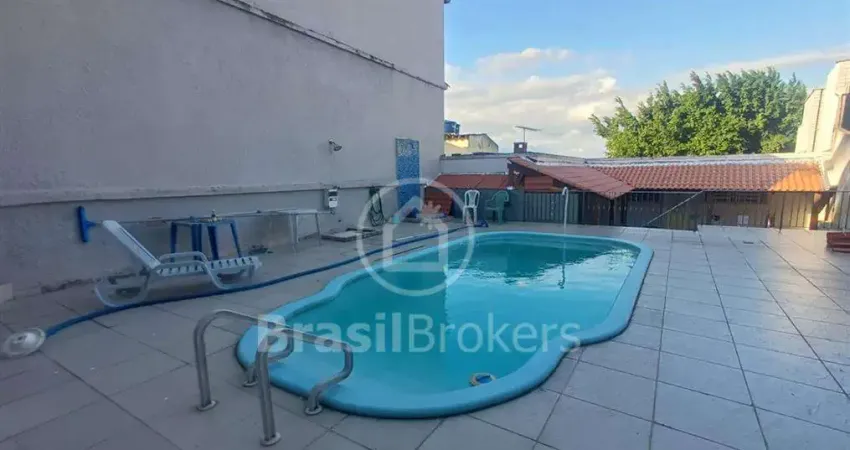 Casa com 4 quartos e 5 banheiros à venda, 281 m² s churrasqueira e piscina no jardim guanabara!