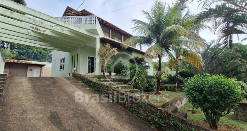 Casa à venda com 1000,00m² e 4 quartos em  Saquarema - RJ