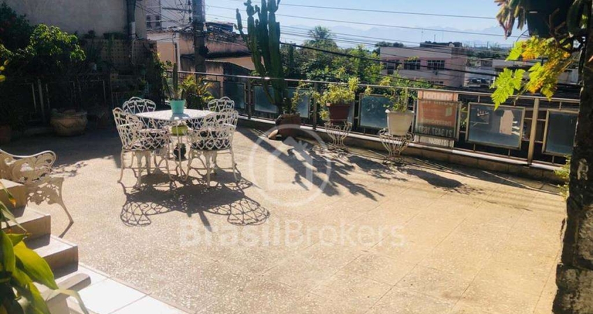 Casa com 3 quartos à venda na Rua Auvernia, Tauá, Rio de Janeiro