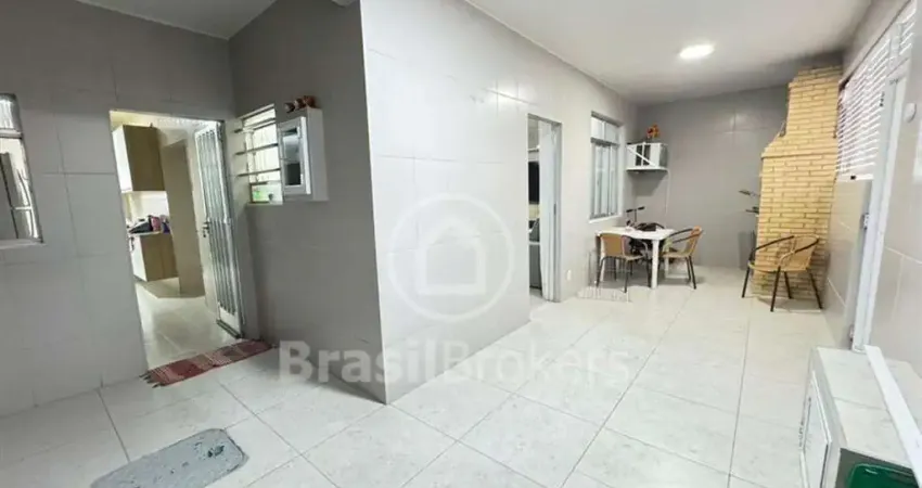 LINDA CASA NA PORTUGUESA - ILHA DO GOVERNADOR - RJ - 130m²
