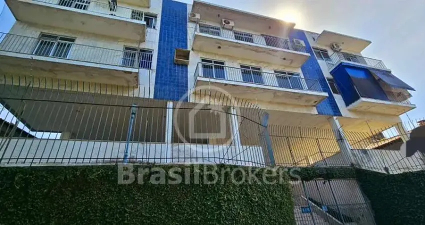 Apartamento duplex à venda no Jardim Guanabara – 106 m² – 3 quartos – 1º andar – Vista parcial para a Baía de Guanabara