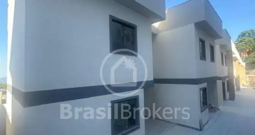 Casa em condomínio fechado com 2 quartos à venda na Rua Altinópolis, Praia da Bandeira, Rio de Janeiro
