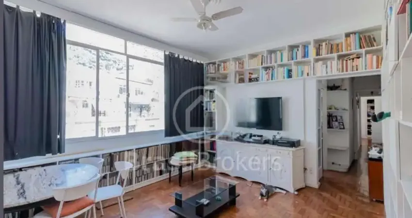 Apartamento de 3 quartos (1 suíte) com 89 m² todo reformado a 2 minutos do metrô.
