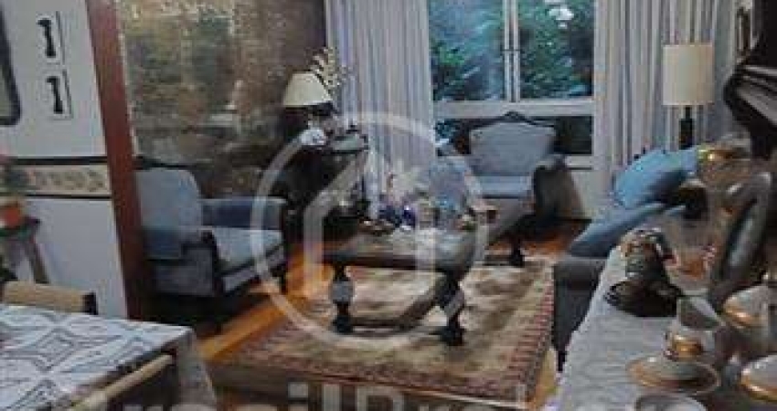 CONDOMINIO DO EDIFICIO RESERVA COPACABANA - Apartamento 3 quartos, sendo 1 suíte