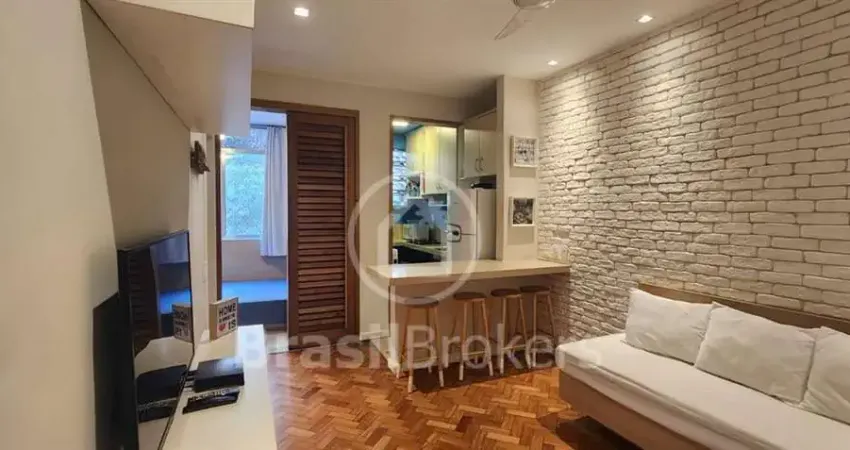 Apartamento sala quarto com 52m2 na rua santa clara - copacabana