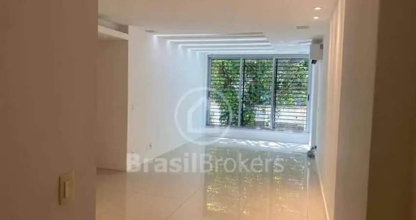Apartamento reformado de 2 quartos na rua cinco de julho, copacabana