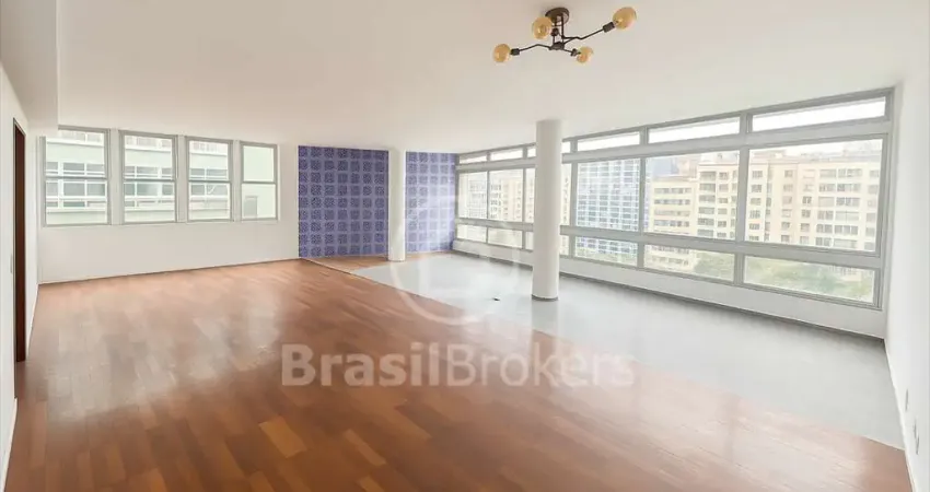 Apartamento de 280m², com 5 quartos em frente ao metrô da arcoverde