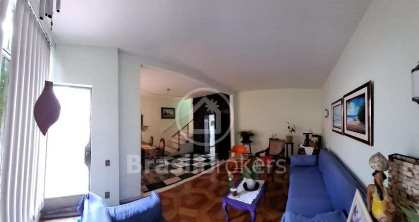 Casa à venda com 234,00m² e 3 quartos em Botafogo, Rio de Janeiro - RJ