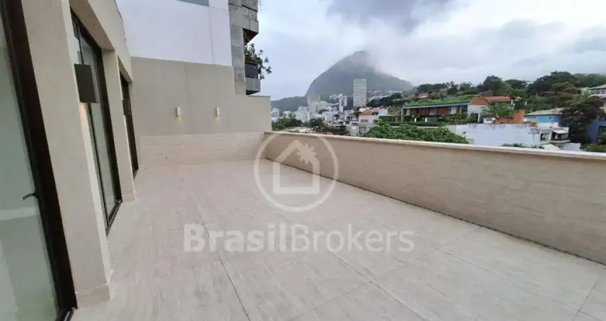 Cobertura Linear no Leblon de 460 m2, Totalmente Reformada e Modernizada