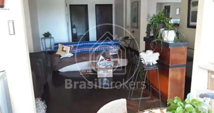 Apartamento à venda com 271,00m² e 4 quartos em Copacabana, Rio de Janeiro - rj