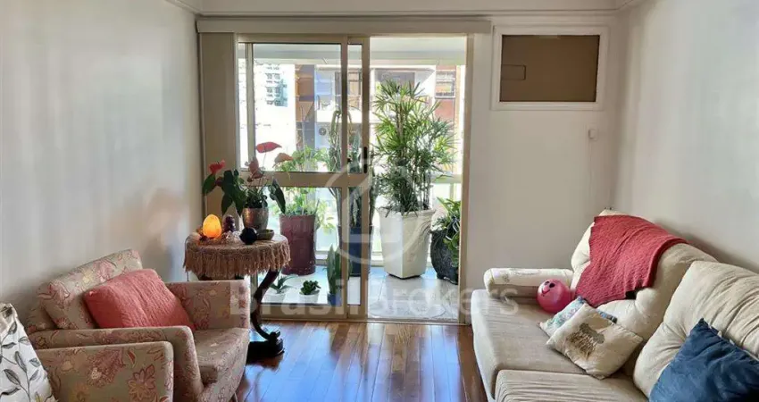 Ótimo apartamento de 3 quartos no Jardim Botânico, reformado.