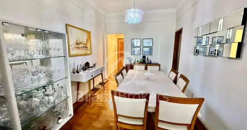 Apartamento com 3 quartos, 1 vaga, com 130 m², no Flamengo.