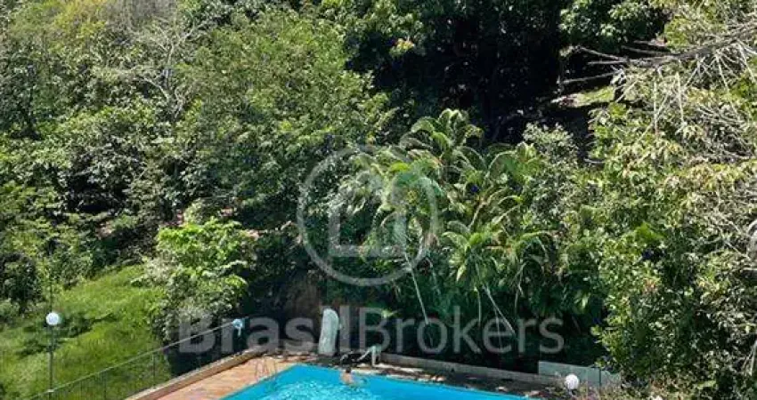 Apartamento com 71 m2, vaga, portaria 24 horas e excelente infra.