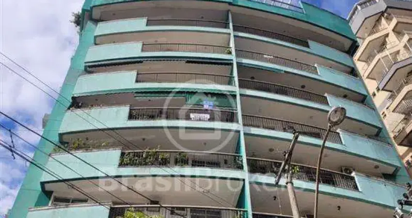 Apartamento de 2 quartos à venda em Niterói.