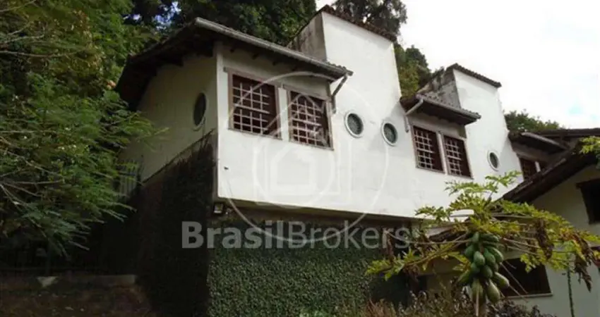 Casa à venda com 2488,00m² e 6 quartos em cosme velho, rio de janeiro - rj