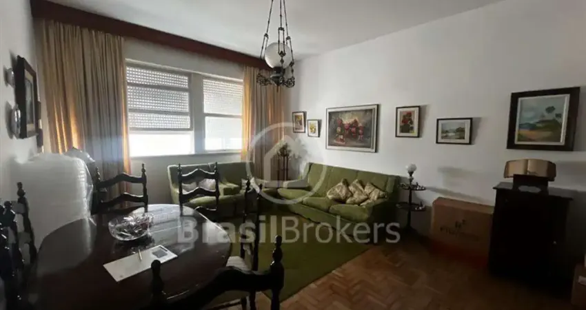 Apartamento à venda com 118 metros quadrados, 3 quartos, 1 suíte e 1 vaga na venâncio flores, leblon!