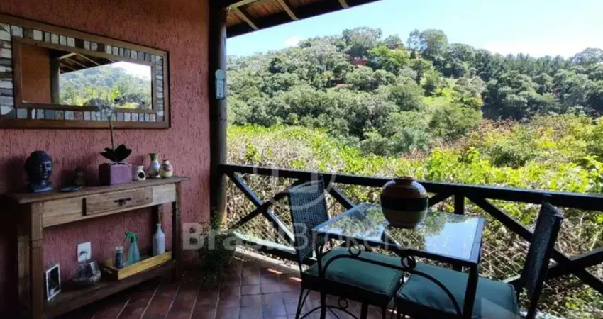 Flat Elegante em Itaipava | Condomínio Quinta do Lago | Totalmente Mobiliado