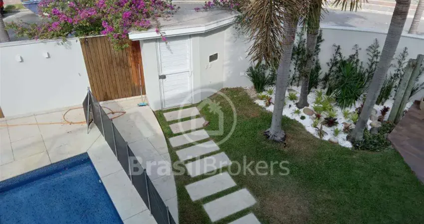 Casa em condomínio fechado com 5 quartos à venda na Rua Dina Sfat, Barra da Tijuca, Rio de Janeiro