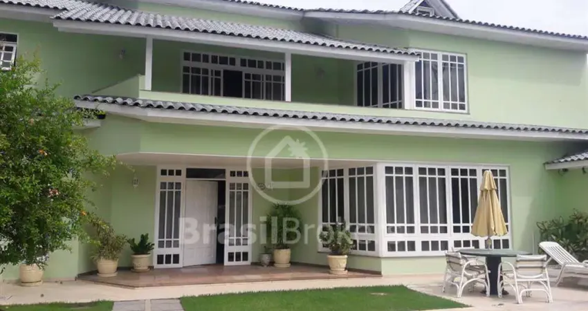 Casa de Vila à venda com 770,00m² e 4 quartos em Barra da Tijuca, Rio de Janeiro - rj