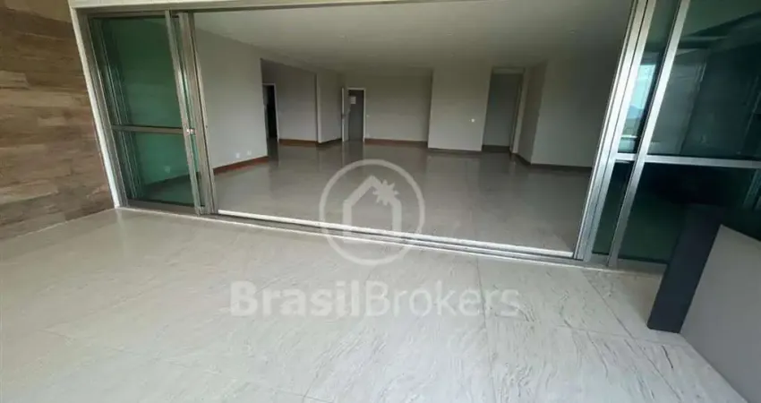 MARAVILHOSO APARTAMENTO NA BARRA DA TIJUCA 4 SUITES 3 VAGAS!!!