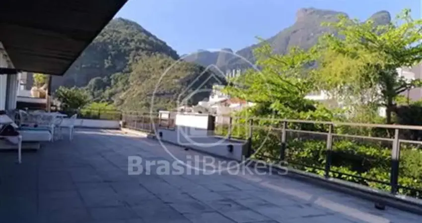 Cobertura Linear à venda com 768,00m² no Jardim Oceanico rj