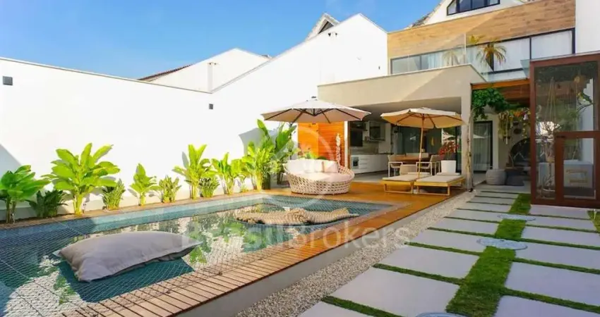 Casa de Condomínio à venda com 314,00m² e 6 quartos Rio Mar - Barra da Tijuca