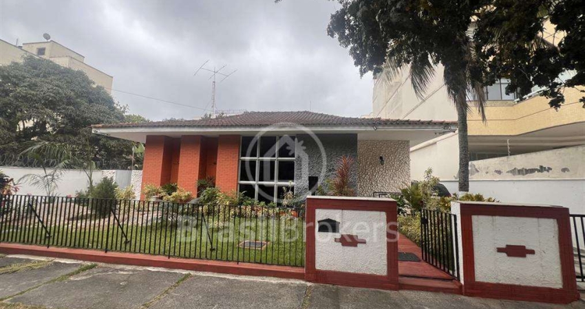 Casa à venda com 630,00m² e 5 quartos em Recreio dos Bandeirantes, Rio de Janeiro - RJ