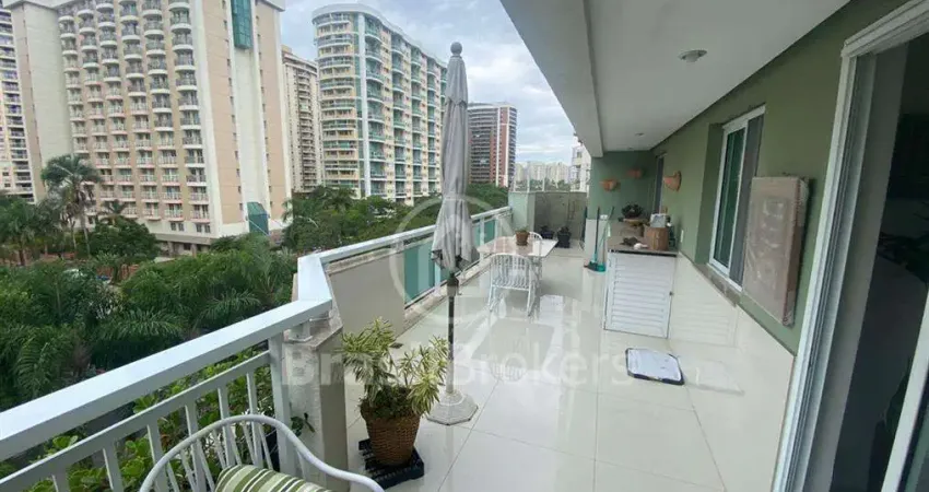 Belíssimo apto na Barra, Moderno e Reformado, Pronto para morar, 3 quartos,118m2, 2 vagas