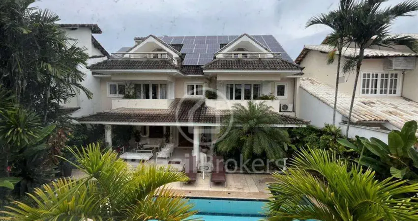 Casa Duplex mais sotão -  Condomínio Santa monica - Barra da Tijuca