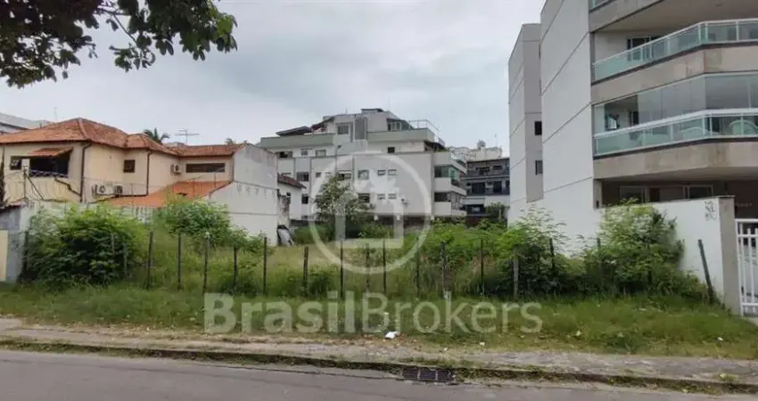 Terreno à venda na Avenida Genaro de Carvalho, Recreio dos Bandeirantes, Rio de Janeiro