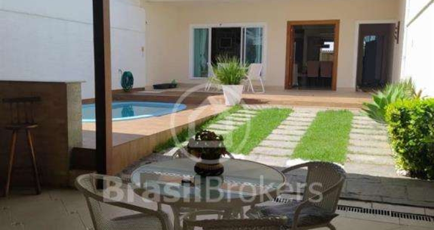 Casa de Condomínio à venda com 193,00m² e 4 quartos em Recreio dos Bandeirantes, Rio de Janeiro - rj