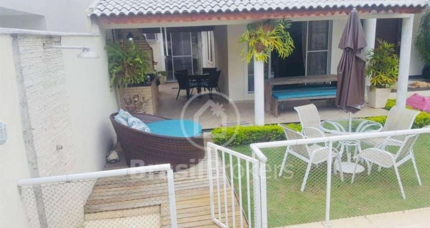 Casa à venda com 250,00m² e 4 quartos em Vargem Pequena, Rio de Janeiro - rj