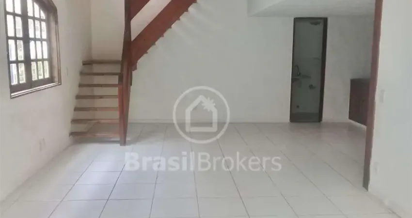 Casa de Vila à venda com 216,00m² e 4 quartos em Recreio dos Bandeirantes, Rio de Janeiro - rj
