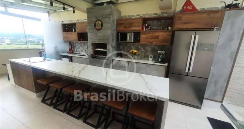 Cobertura Duplex 4 quartos, sendo 2 suítes
