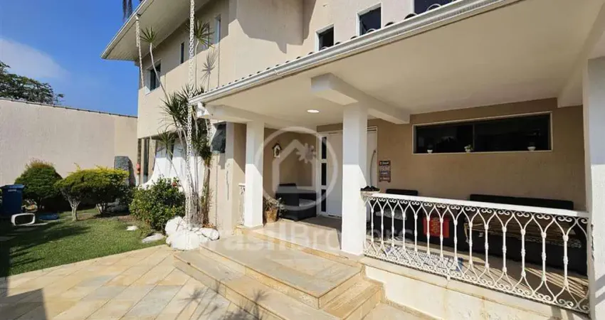 Encontre a casa dos seus sonhos na Barra da Tijuca!