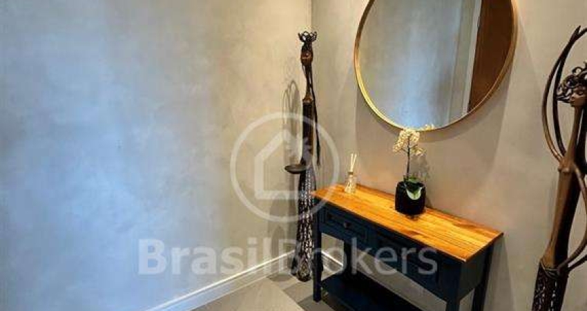 Santa Mônica Jardins: Apartamento 233m² | Porteira Fechada |  4 Suítes | Varanda Gourmet | Sol da Manhã | Andar Alto.