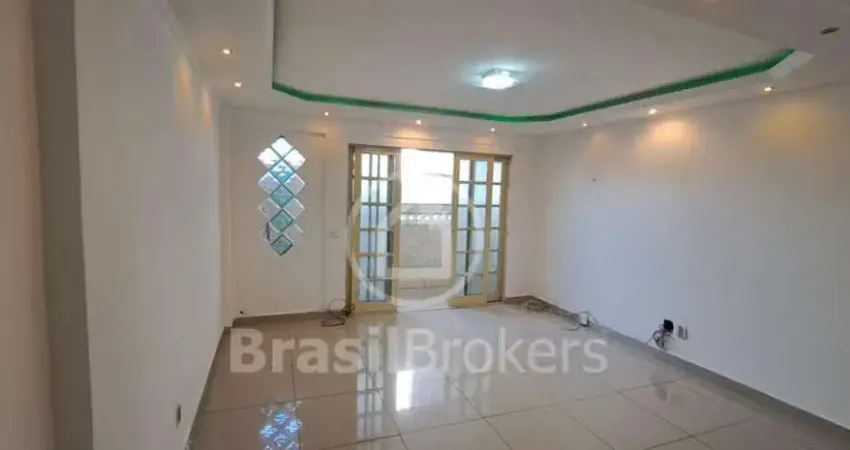 Casa com 3 quartos à venda na rua guirlanda- curicica, rio de janeiro