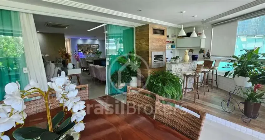 Recreio dos Bandeirantes, Rio de Janeiro! Amplo apartamento com 3 quartos, sendo 2 suítes,