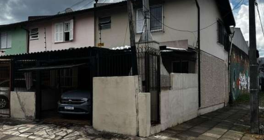 Sobrado para Venda em Caxias do Sul, Santa Catarina, 3 dormitórios, 2 banheiros, 2 vagas