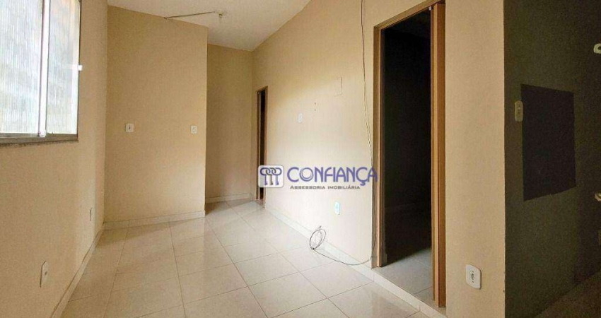 Casa com 2 dormitórios para alugar, 45 m² por R$ 800/mês -  Rua Seabra Filho, Inhoaíba - Rio de Janeiro/RJ
