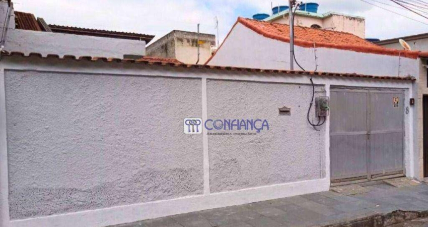 Kitnet com Terreno amplo, no Brito por R$ 180.000 - Campo Grande - RJ