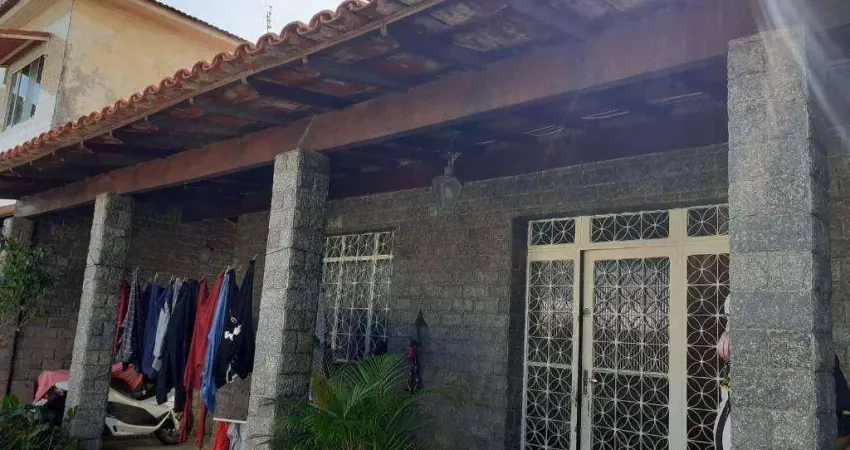 Casa com 3 dormitórios à venda, 188 m² por R$ 480.000,00 - Campo Grande - Rio de Janeiro/RJ