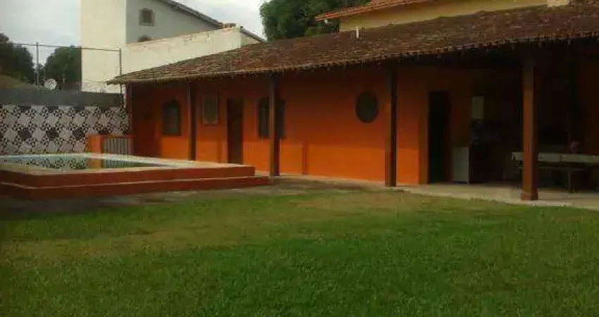 Casa com 4 dormitórios à venda, 156 m² por R$ 550.000,00 - Parati - Araruama/RJ